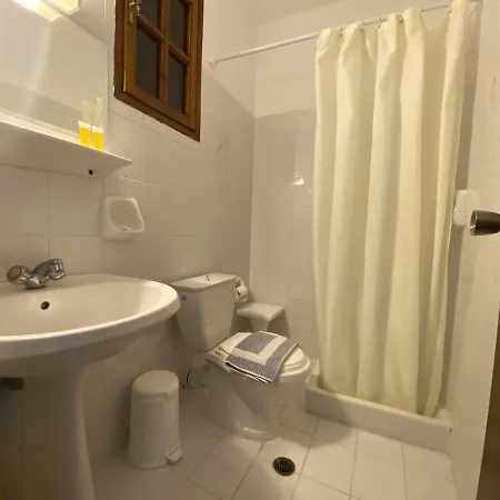 Pavlos - Hotel