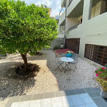 Pavlos - Otel Tolón