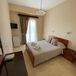 Pavlos - Hotel 2*