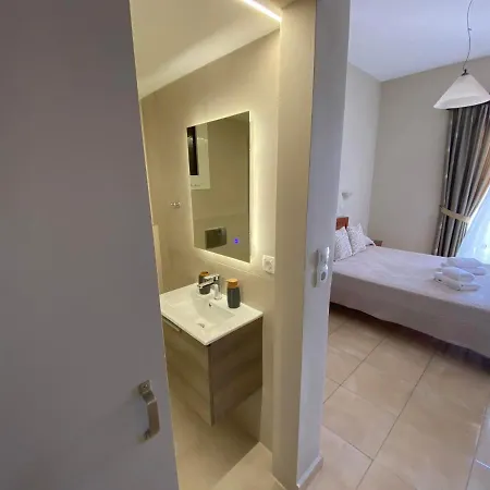 Pavlos - Hotel