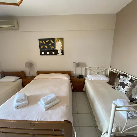 Pavlos -