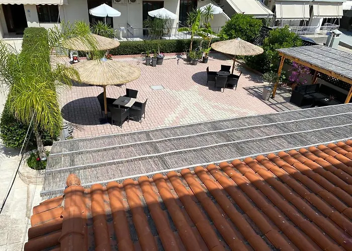 Pavlos - Hotel Tolón